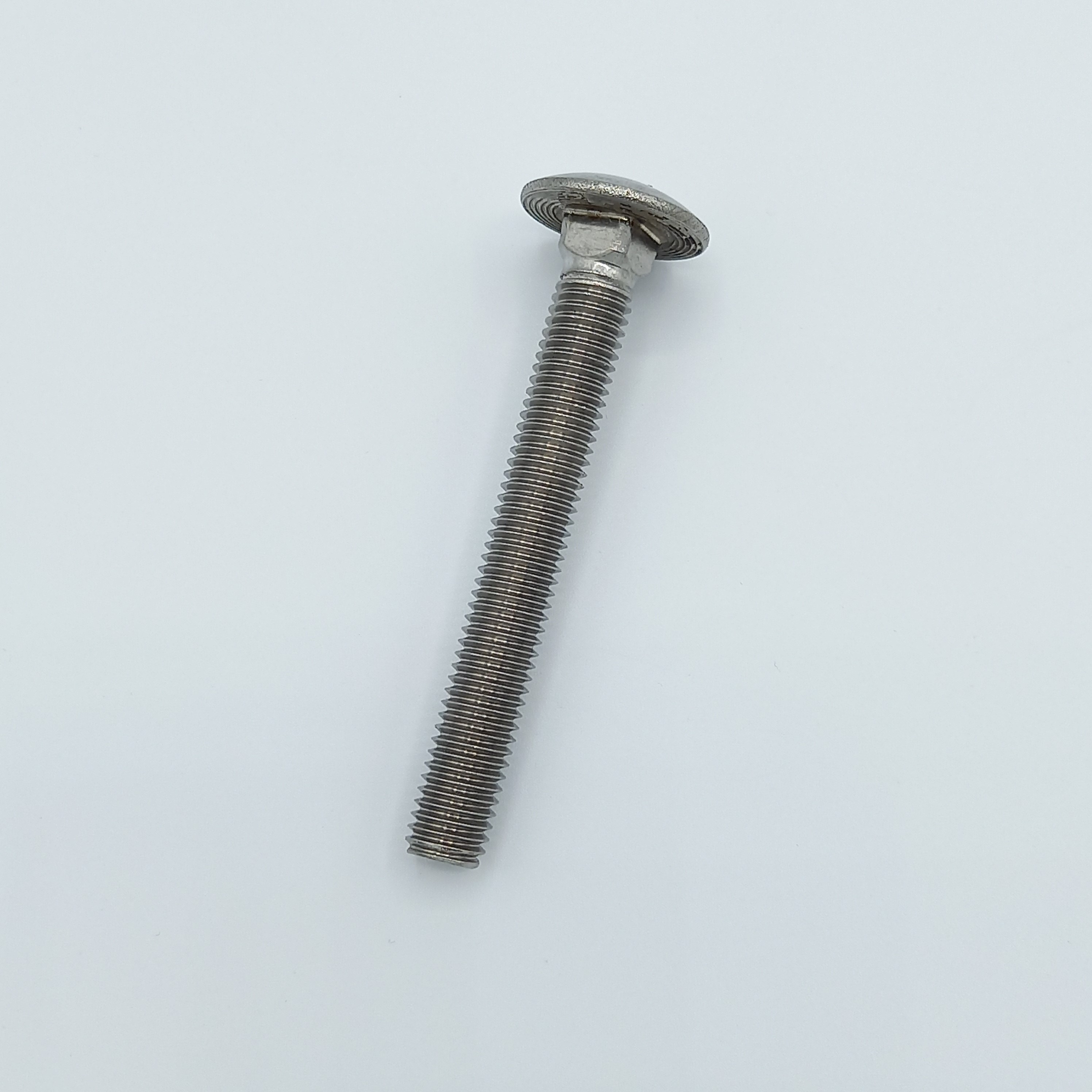 BORÐABOLTI A2 10X120MM