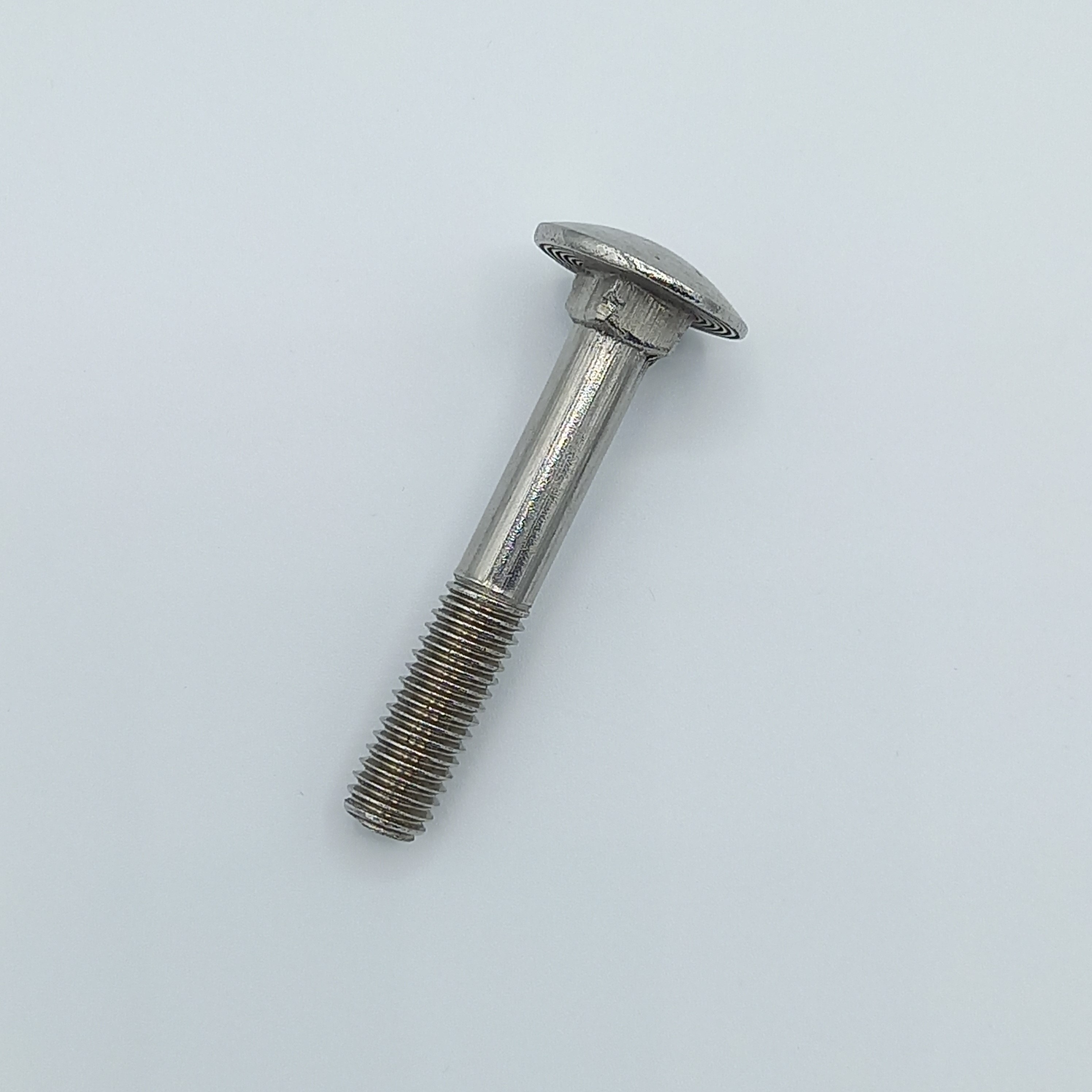 BORÐABOLTI A2 8X40MM