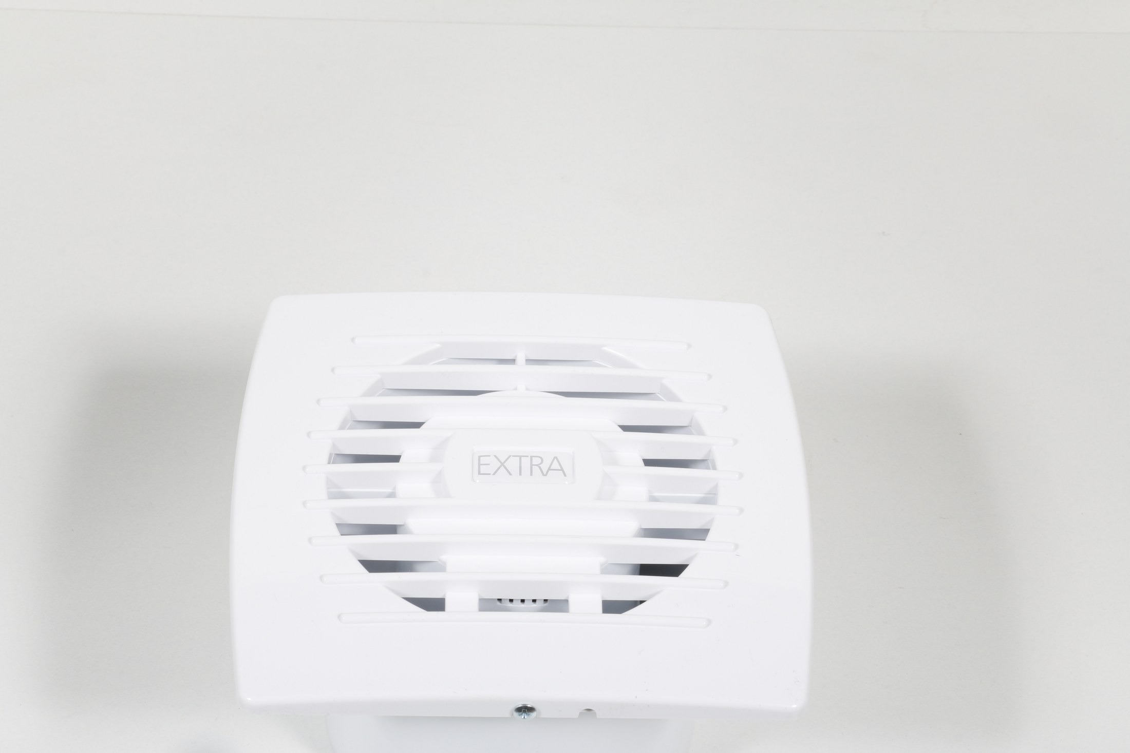 Vifta Extra E100HT með tímarofa og rakaskynjara