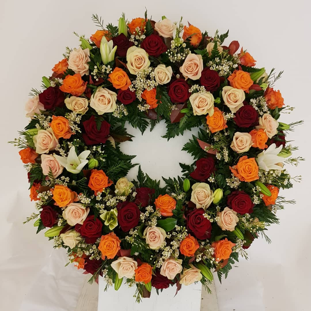 Hringskreyttur útfararkrans 60cm