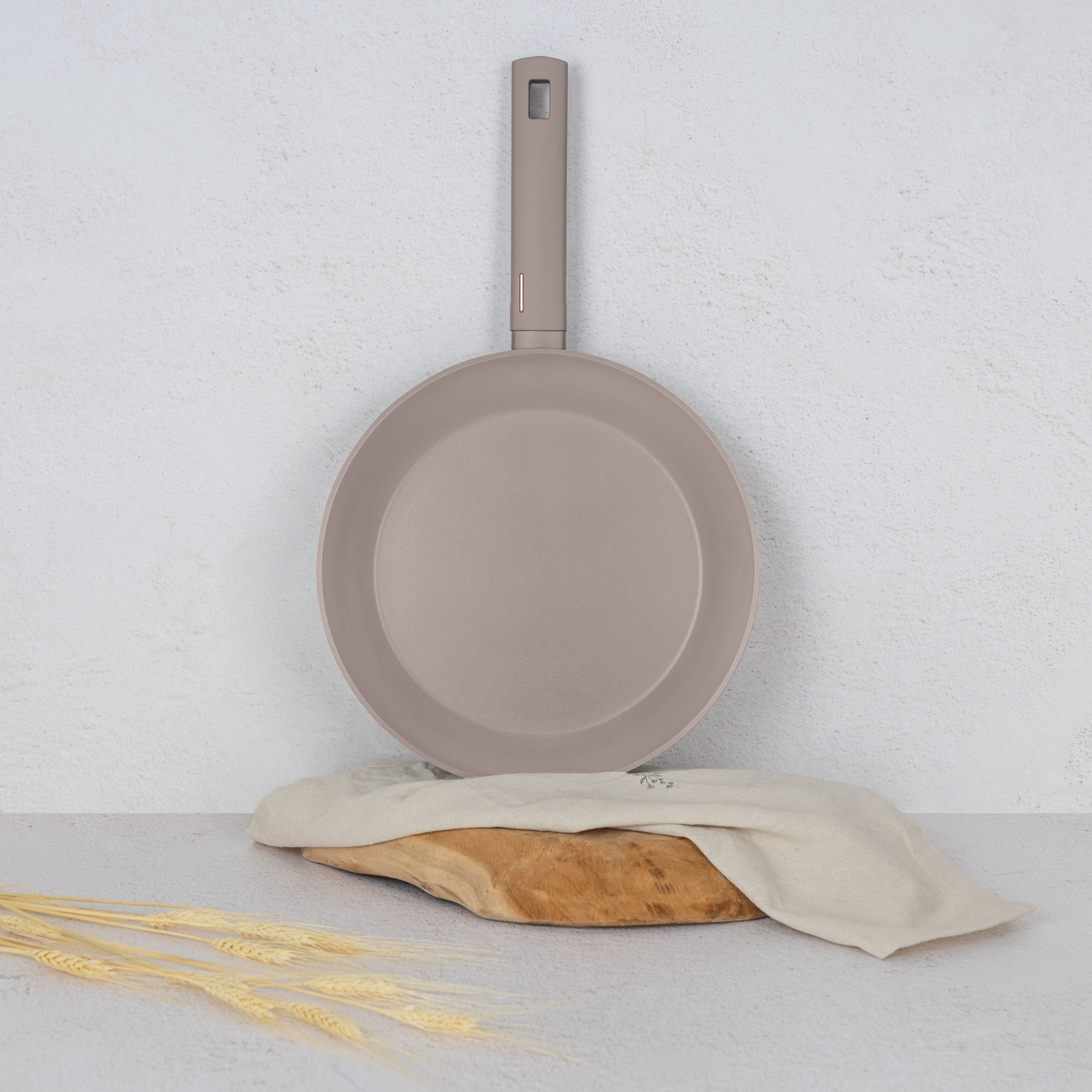 Steikingarpanna mött/grá 24 sm