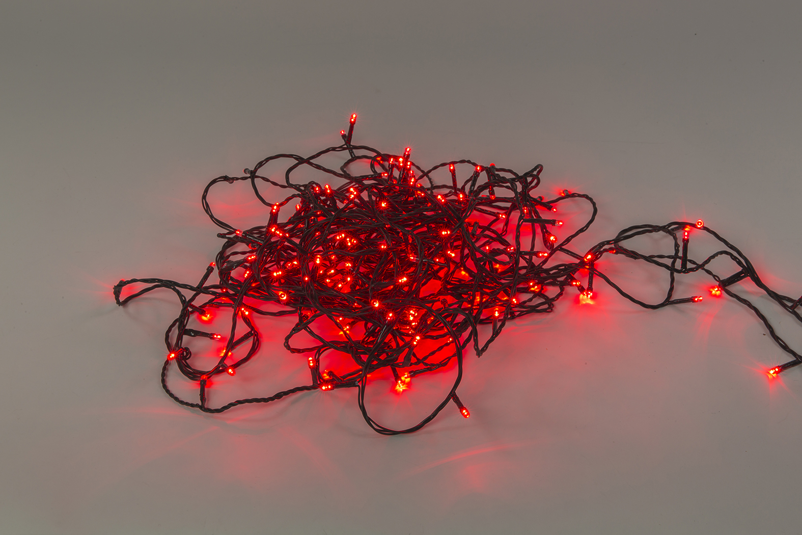 Sería Frost 120 LED úti/inni rauð 12 m.